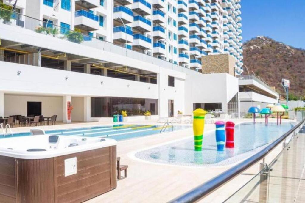 Apartamento en piso 20 con vista espectacular al mar, Sierra Nevada y Jardín privado en Santa Marta Exterior foto